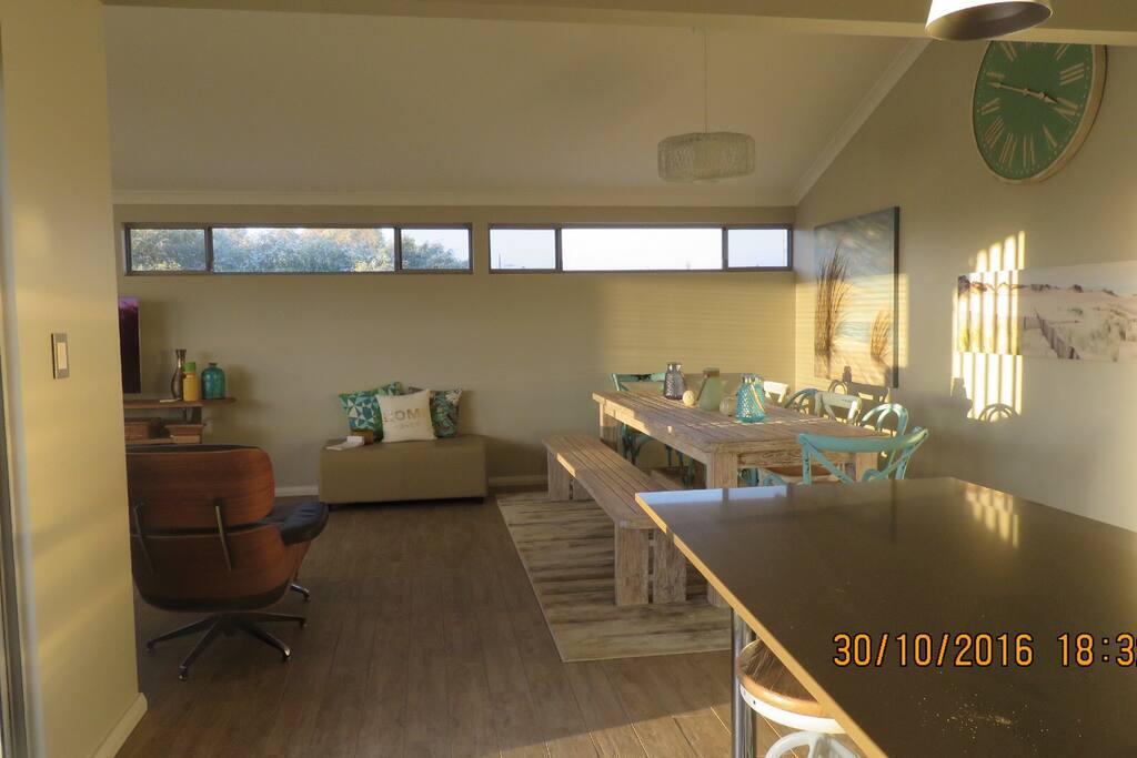 Plenty of seating around the large beach house table.