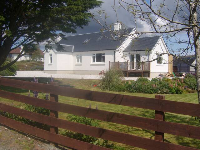Central Skye - Room Only