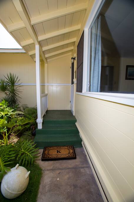 E Komo Mai (Welcome) to Grandpa's Beach House.