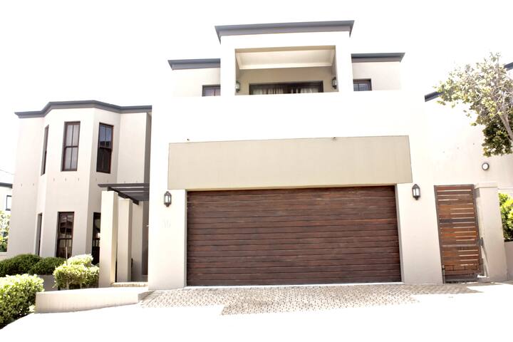 Jambase| Security Estate 1km to Beach Kite Surfing gallery image 4