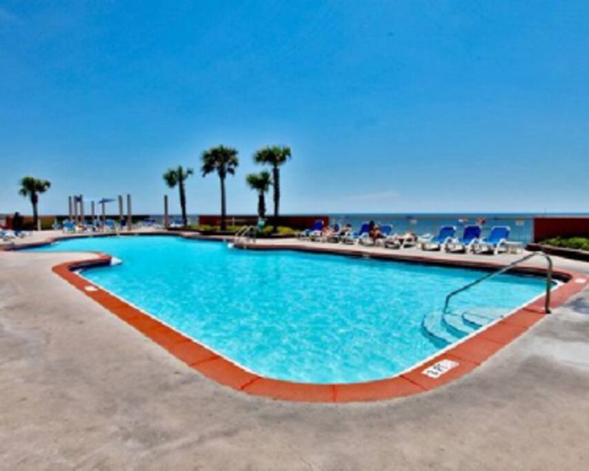 Heated pool