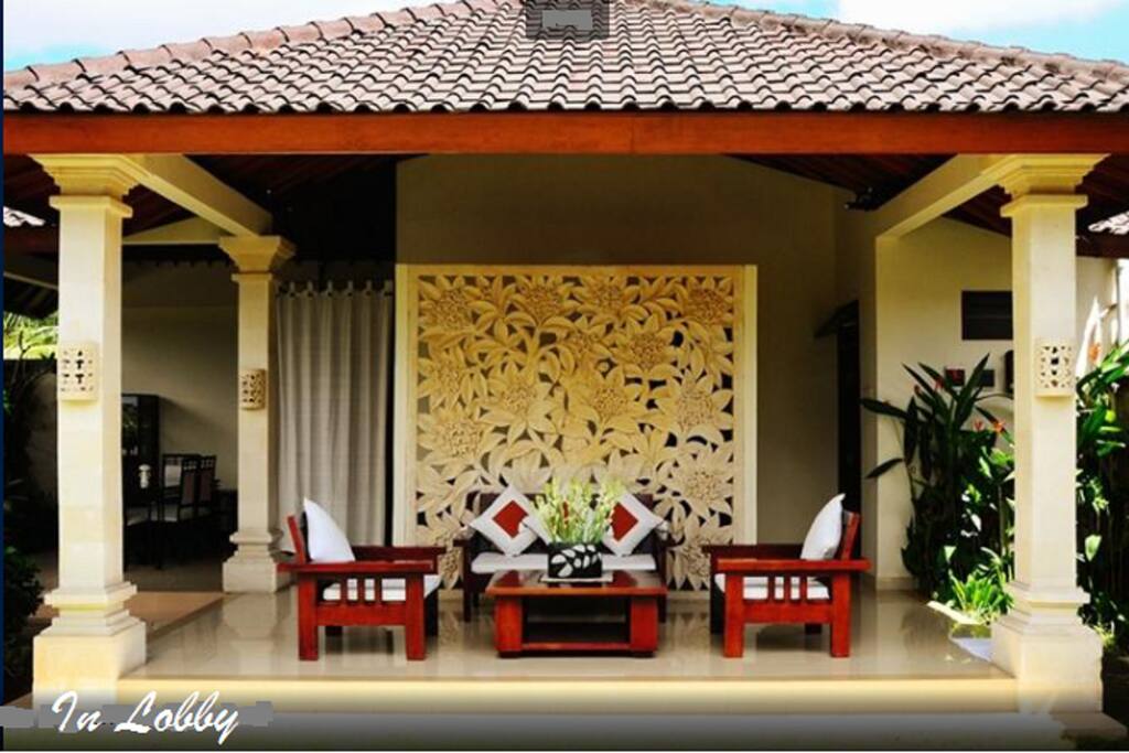 Lobby.
