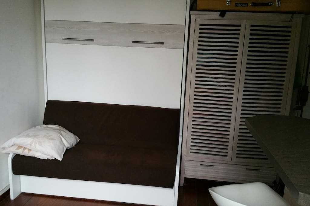 lit-placard double/ Wall double bed