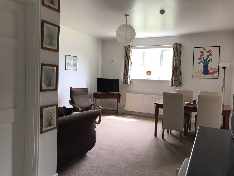 Kitchen/Dining area