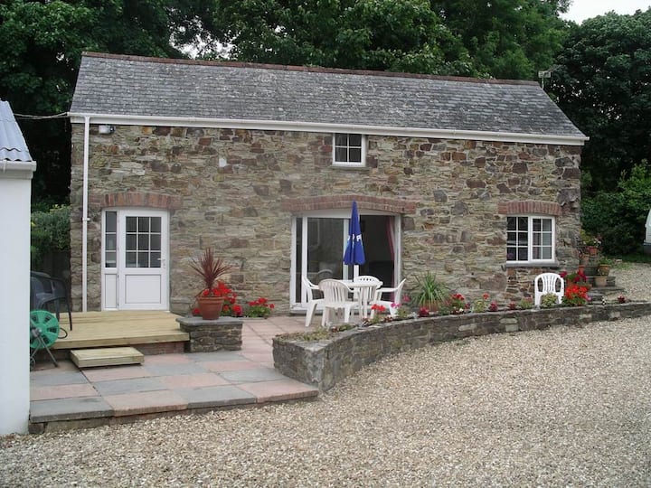 Charming detached Stone Cottage