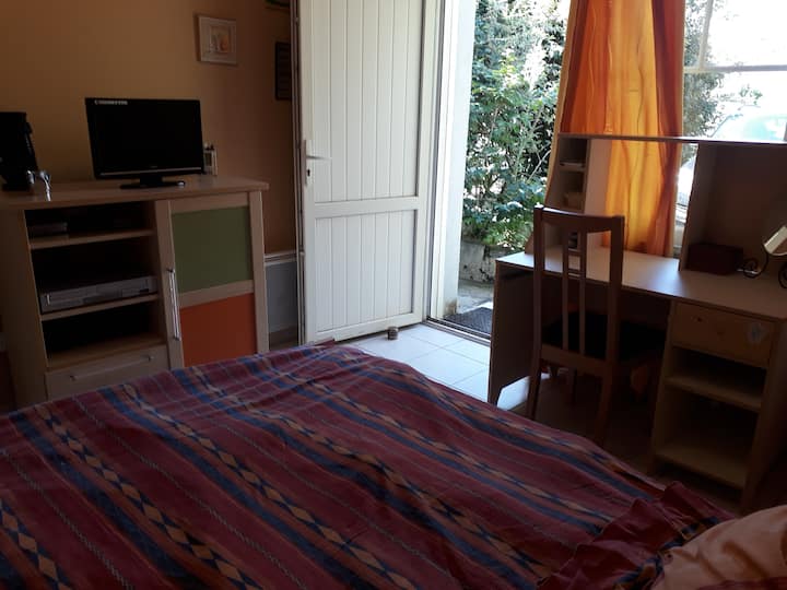 Room in house near Toulouse and Airbus Houses for Rent in Plaisance