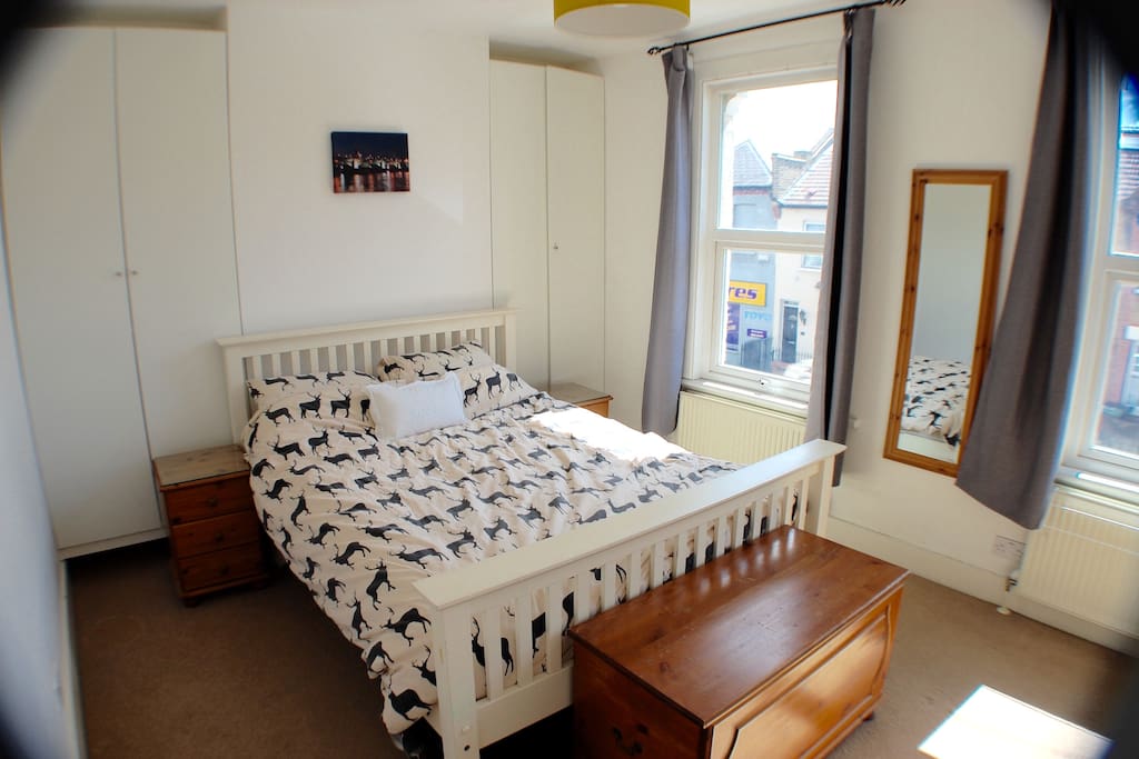 Master Bedroom with Kingsize bed