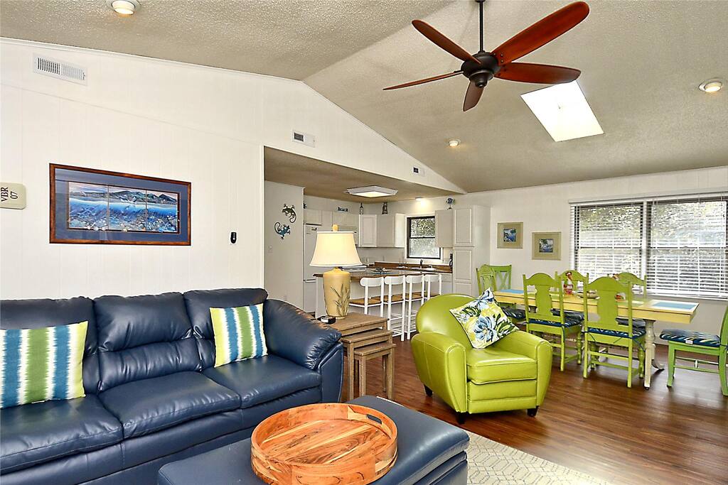 Main Level,Living Area,