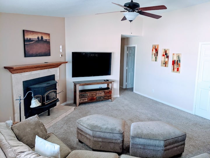 Henderson Country Retreat Near Strip And Lake Mead - Boulder City, NV