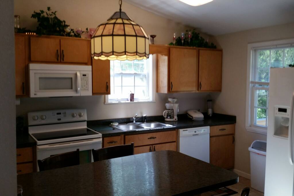 Full kitchenh