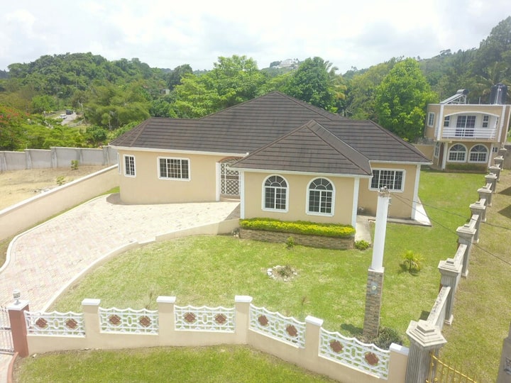 Christiana Holiday Rentals & Homes Manchester Parish, Jamaica Airbnb