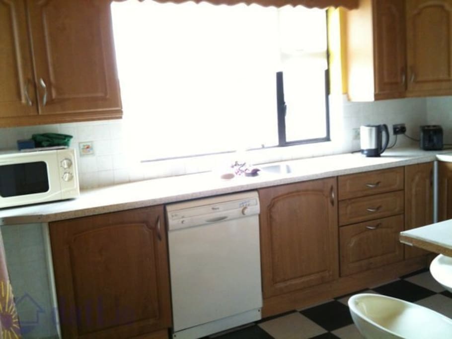 There is a kitchen in the house for existing lodgers.