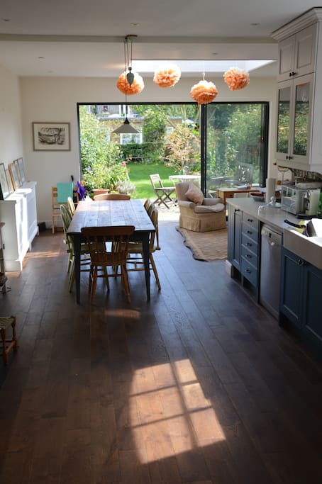 Kitchen breakfast room