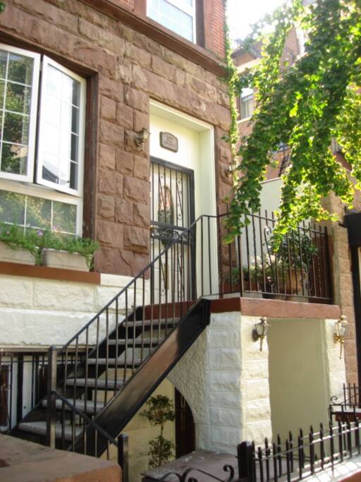 Spectacular West Harlem Garden Apt Townhouses for Rent in New York