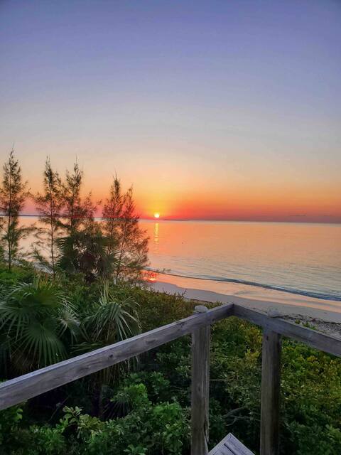 Sunrise Villa - Secluded Escape