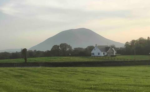 Cosy house, close to Lough Conn, Crossmolina.