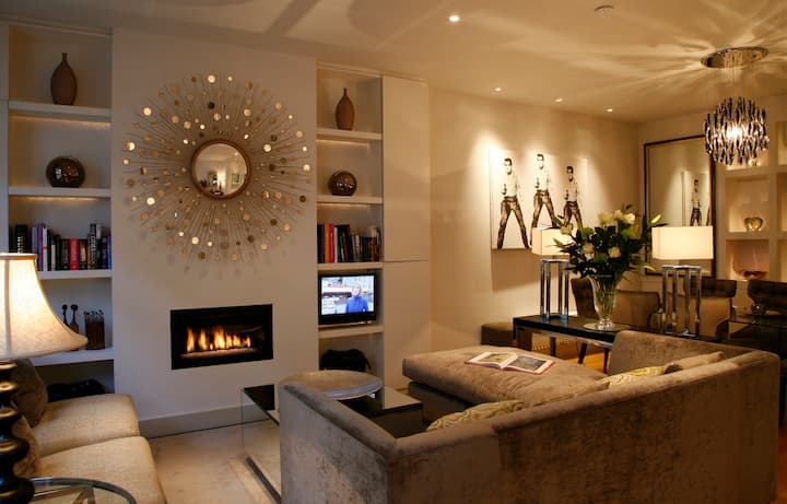 Luxury Mews House in quiet central London location