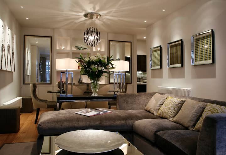 Luxury Mews House in quiet central London location