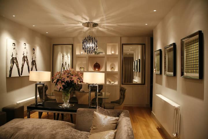 Luxury Mews House in quiet central London location