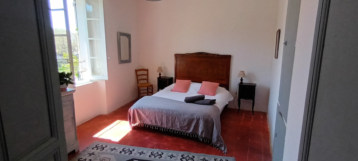 ห้องนอนใหญ่