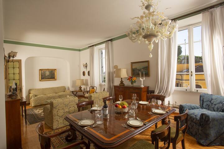 Colosseum View Exclusive Apartment gallery image 5