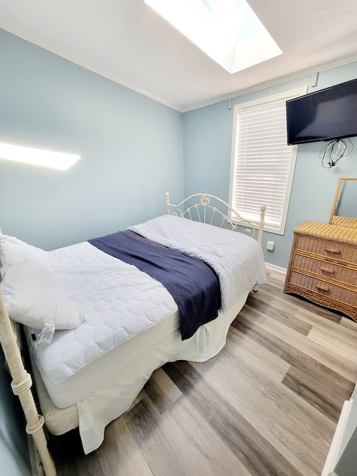 Dhoma e gjumit 3 - Mbretëresha