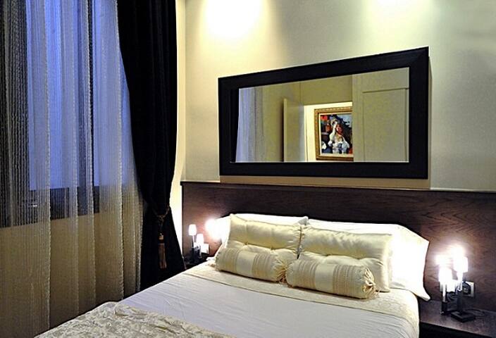 1208 – EXCLUSIVE DESIGN APARTMENT gallery image 4