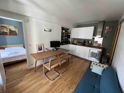 CHARMING FLAT IN THE HEART OF LE MARAIS