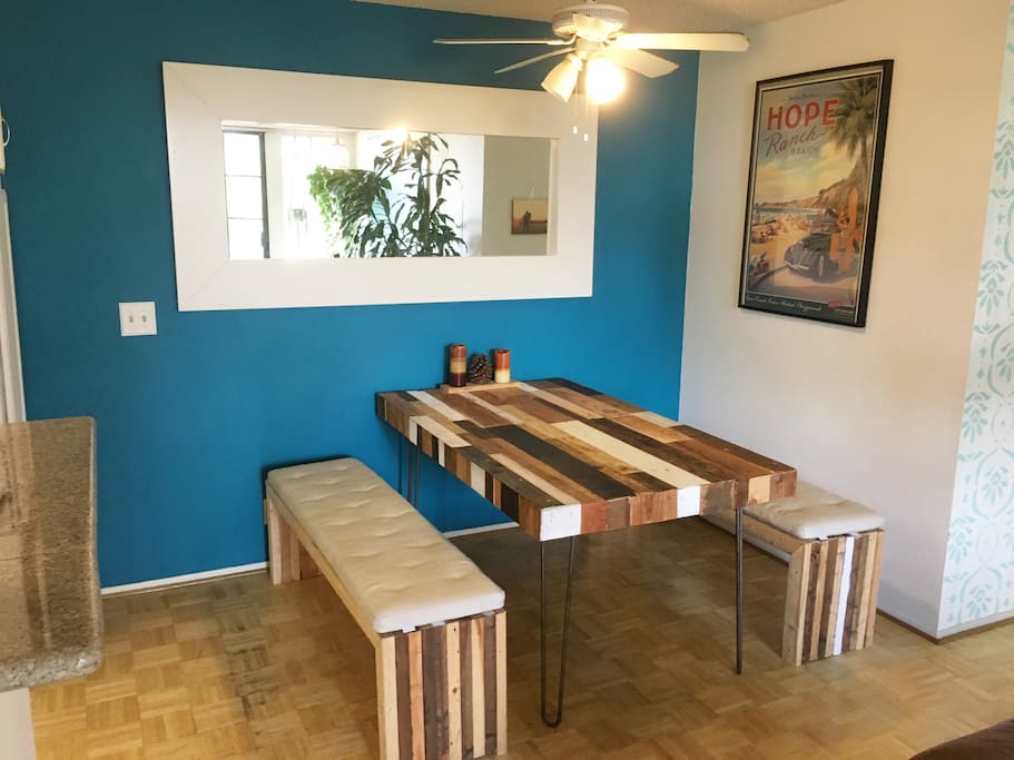 Dining Table (seats 6)