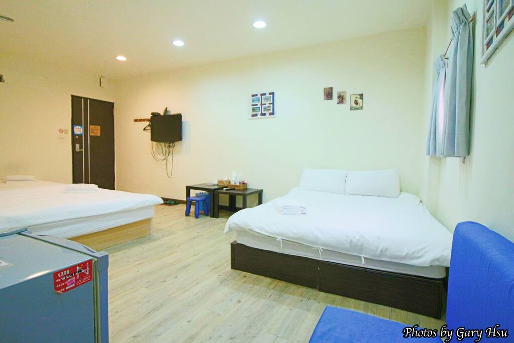 Fengjia hostel逢甲住宿 台中住宿 逢甲夜市 家庭六人房 逢甲夜市住宿 逢甲盒子一館 fjbox1 中台灣住宿 台中住宿 台中民宿 逢甲民宿 逢甲大學住宿 FamilyRoom