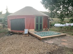 Yurt+glamping+on+farmstead+at+ft+of+Rocky+Mtns.