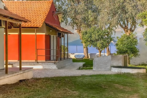 LeMaMi Seafront Bungalows 1