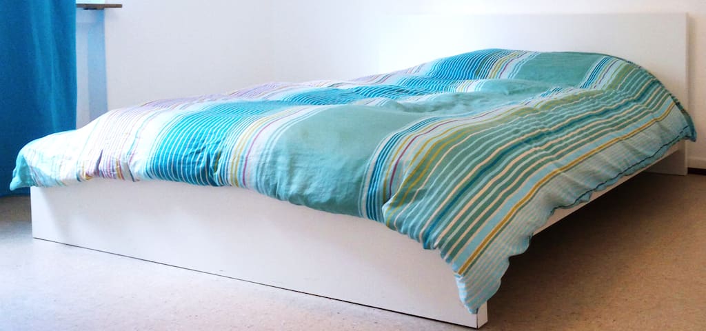 Studio Private 10 min walking to the city center