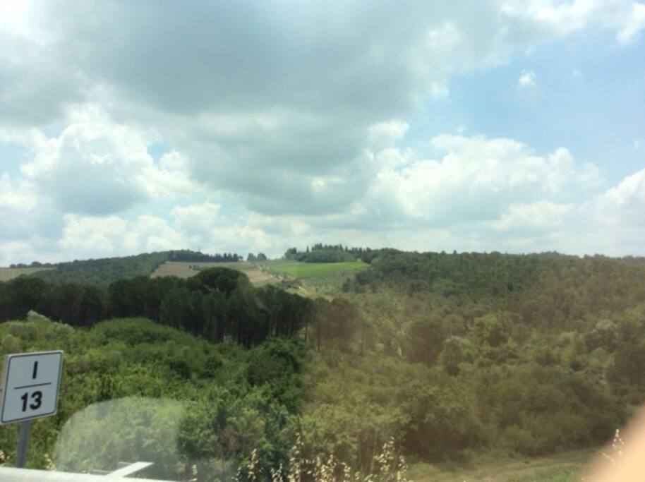 Veduta del paesaggio in cui è immerso il residence