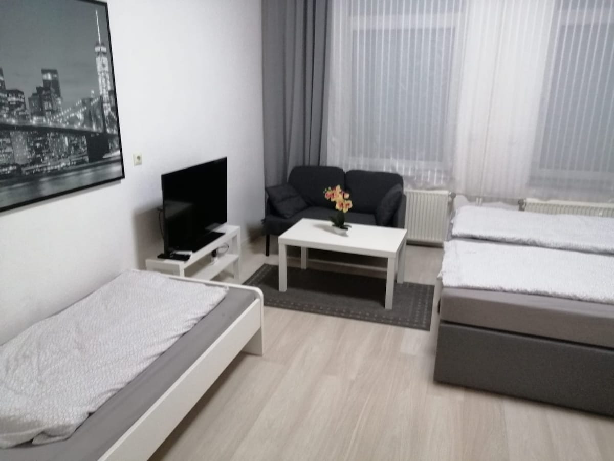 Successful Airbnb property: Cologne apartment 2B in Kalk