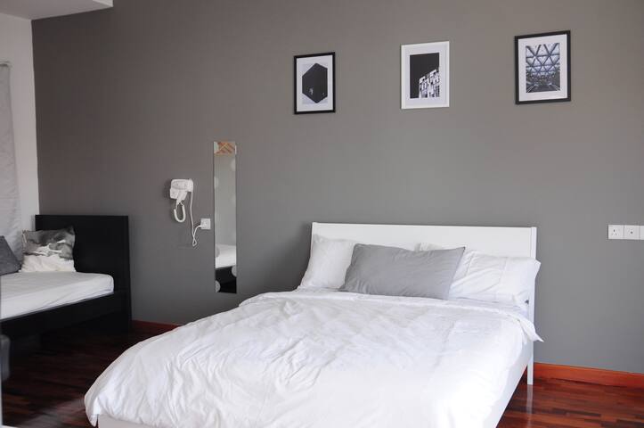 GRAYHAUS 31 Suite Room @ Bandar Utama