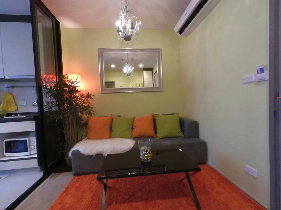 STYLISHLY FUN & CHIC CONDO