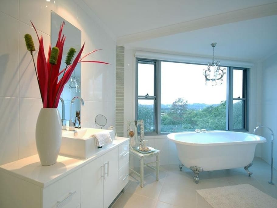 Master Ensuite