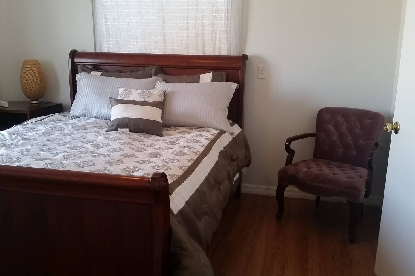 little back house near downtown la houses for rent in los angeles