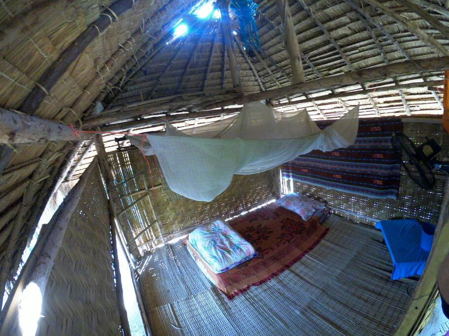Cozy single or couple Akha hilltribe bungalow