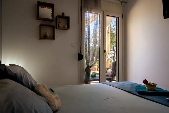 Bedroom with sea view!