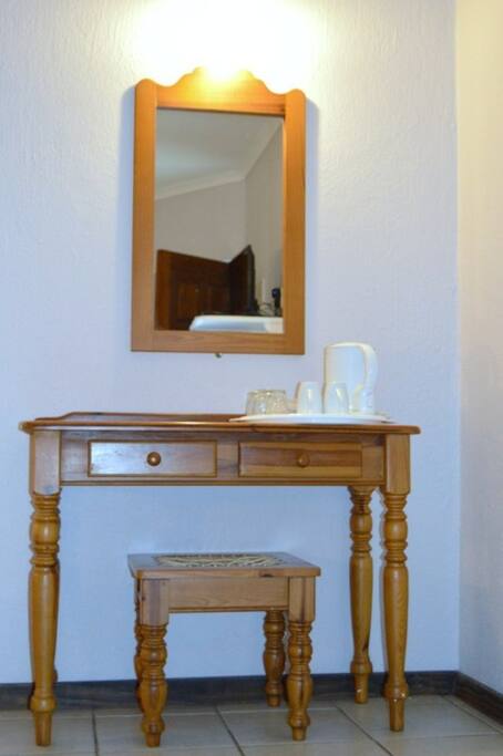 Twin Bedroom no.7