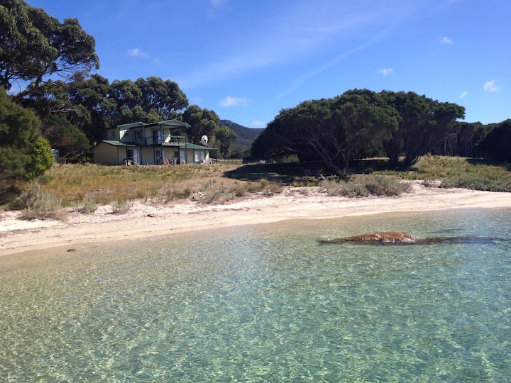Flinders Island Holiday Rentals & Homes Tasmania, Australia Airbnb