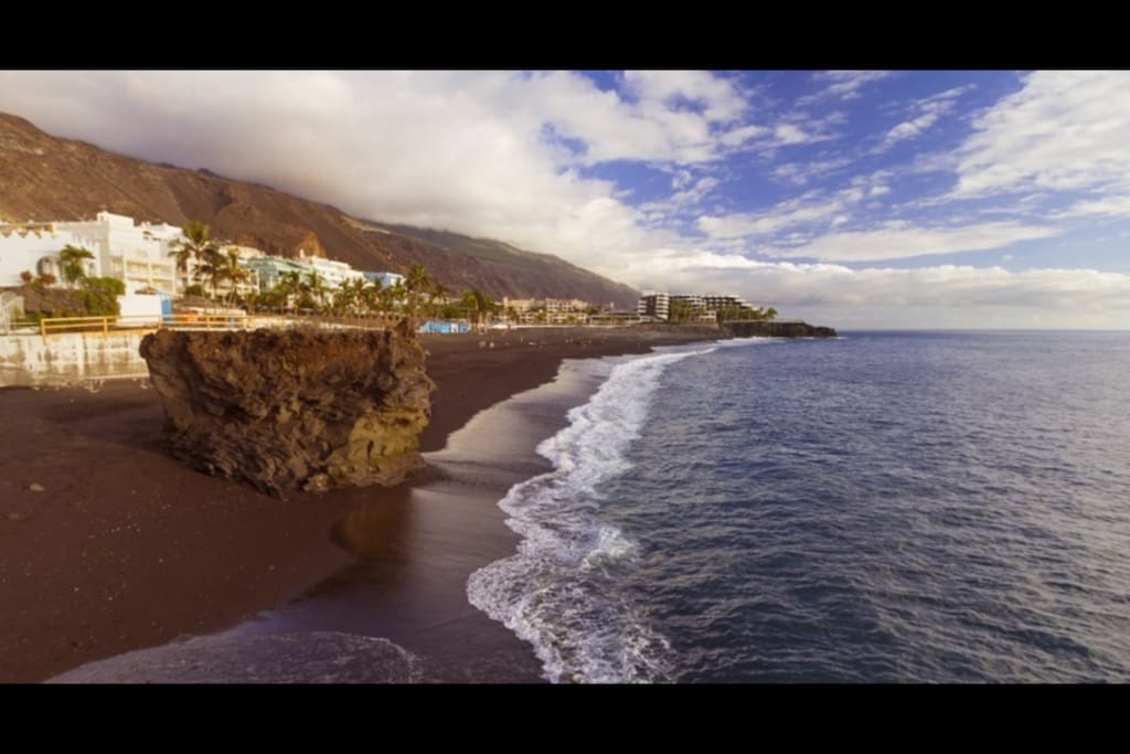 Playa de Puertonaos. Vista al sur