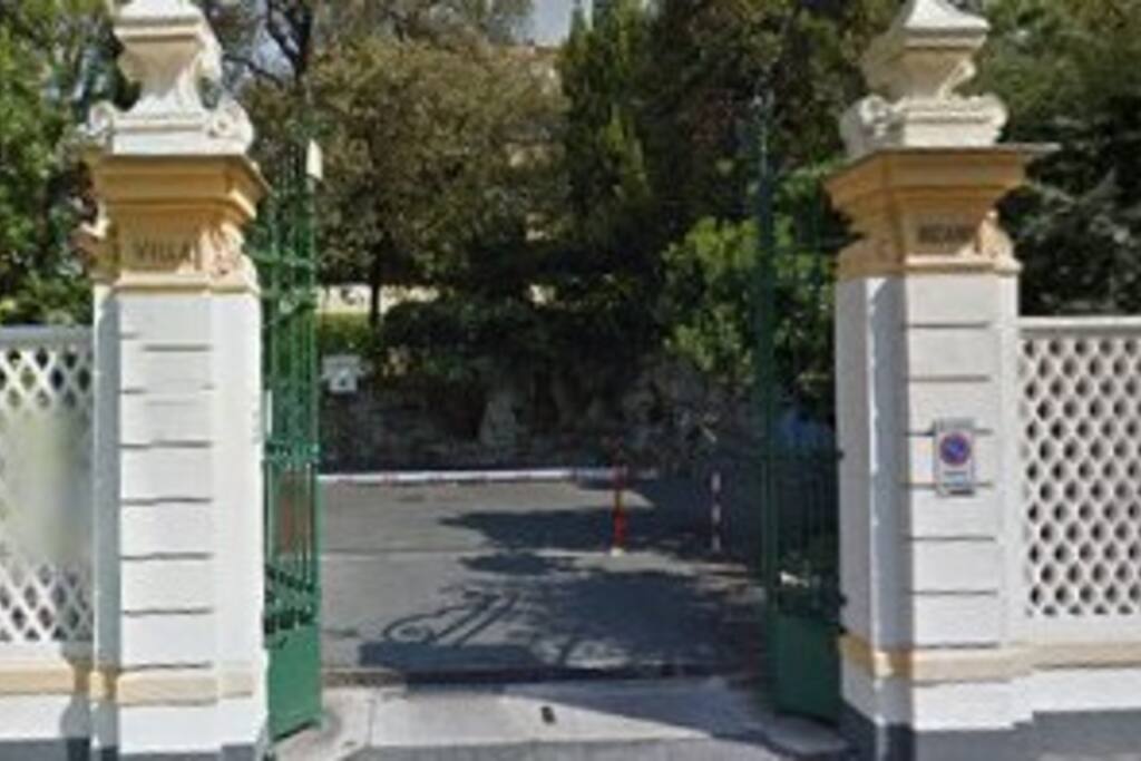 Ingresso Viale Gandolfo