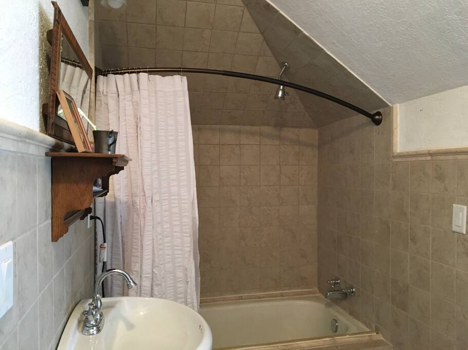 Upstairs full bath