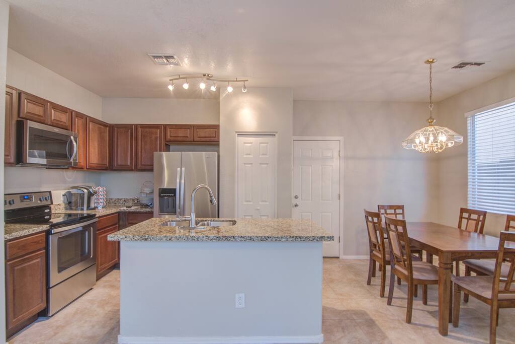 Kitchen/Dining