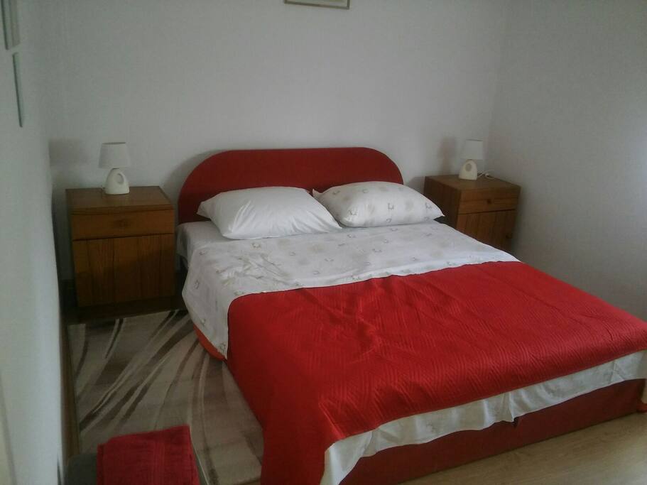 Bedroom red