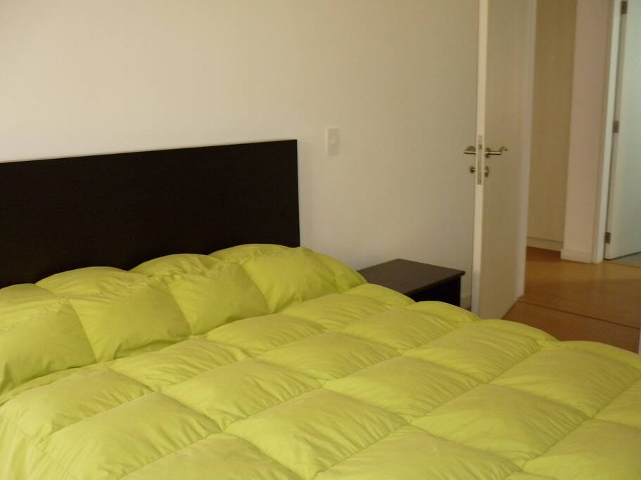 Dos habitaciones con baños