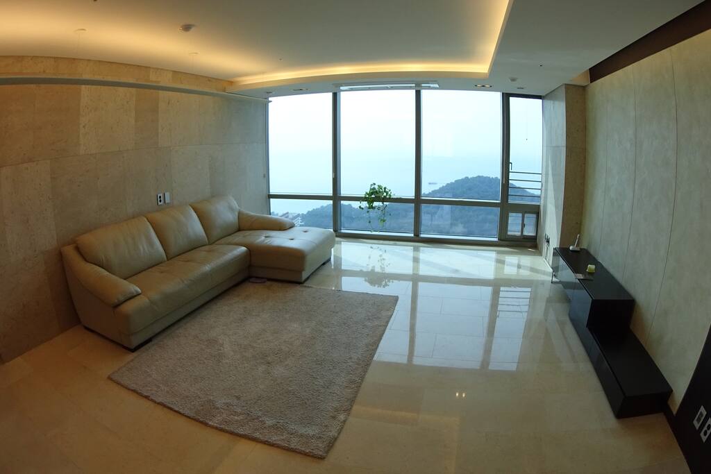 Living Rm